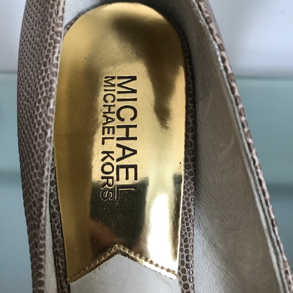 Michael Kors - Tan Crocodile Platform Heel / Pump - Picture 8 of 10